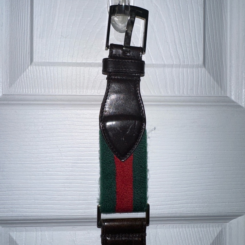 Gucci Black and Green Belt Bag with Signature Style
